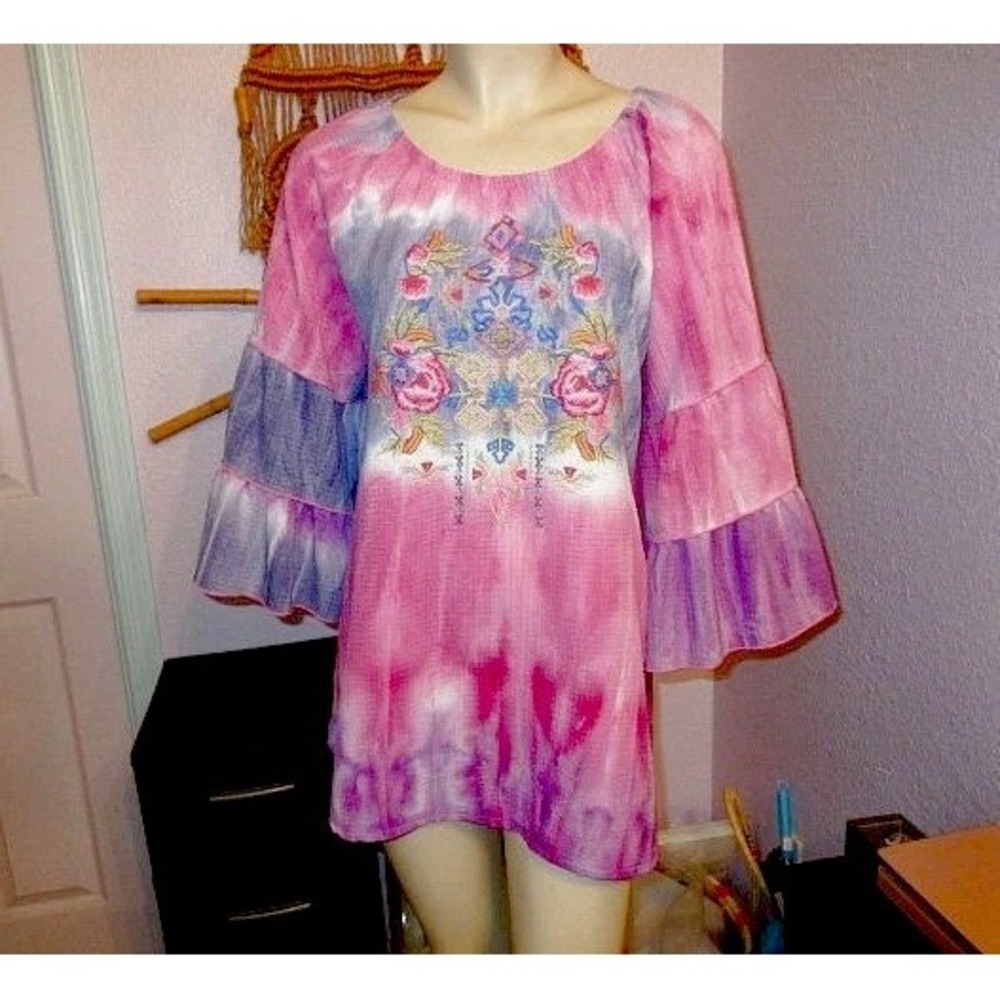 Calessa Boho Embroidered Top Size M Gauze Bell Sleeves Tiered Fairy Whimsy NEW